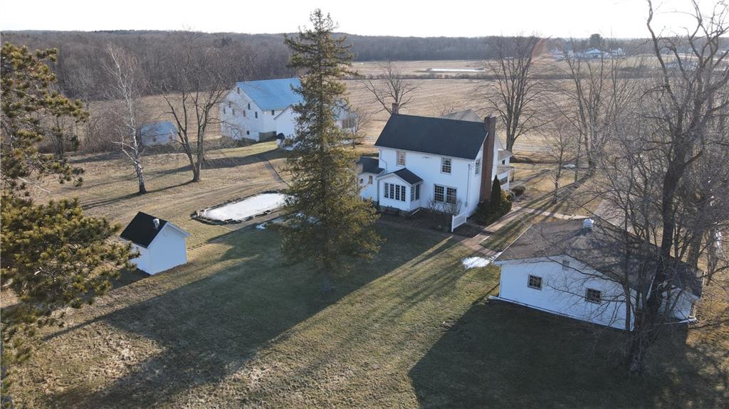 172 Valley Road Cranberry, PA 16319 - Photo 3 of 50 a view of a city from a terrace
