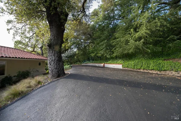 $1,650,000 | 1163 Mountain Pine Road, Cloverdale, CA 95425