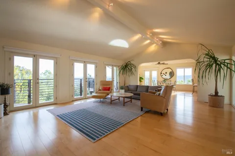 $1,650,000 | 1163 Mountain Pine Road, Cloverdale, CA 95425