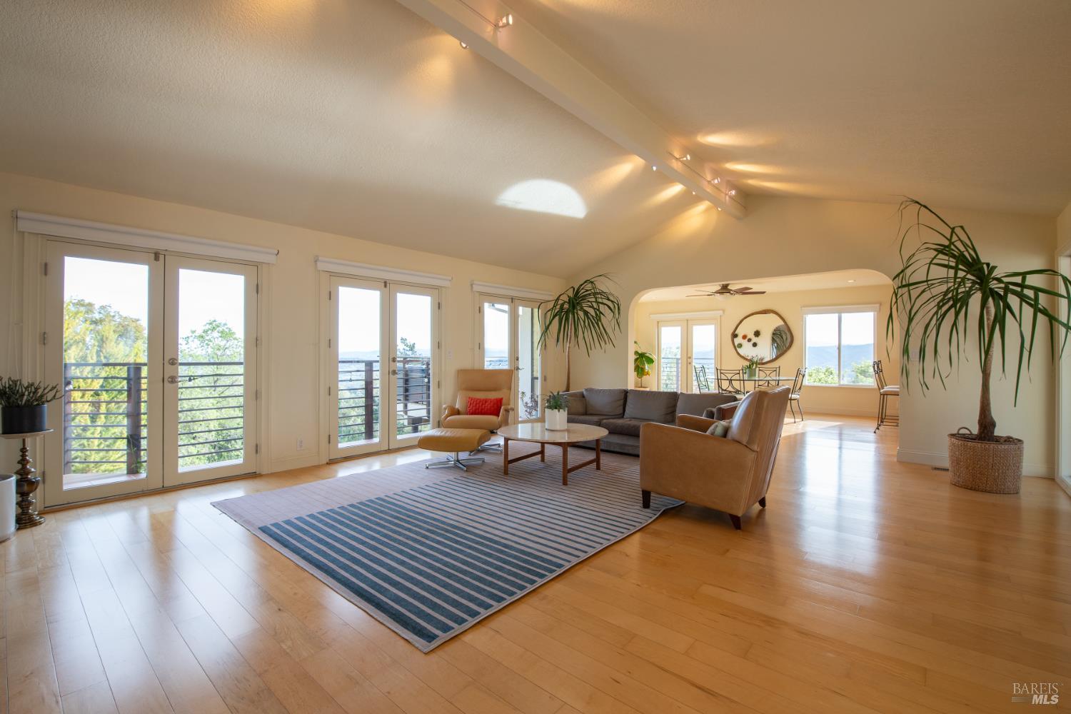 1163 Mountain Pine Road Cloverdale, CA 95425 - Photo 8 of 43