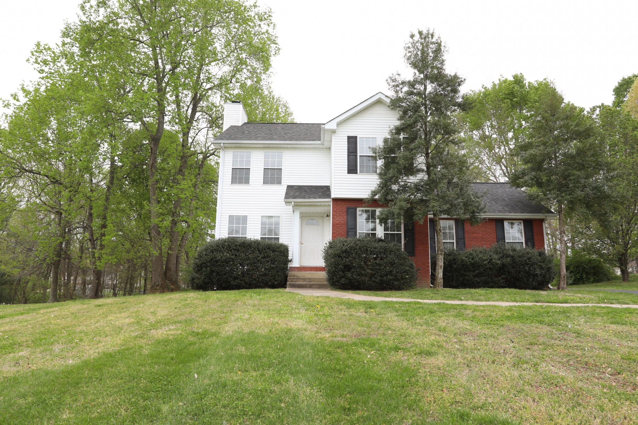 1031 Heatherwood Road Pleasant View, TN 37146 - Photo 1 of 26 Gallery Image 1