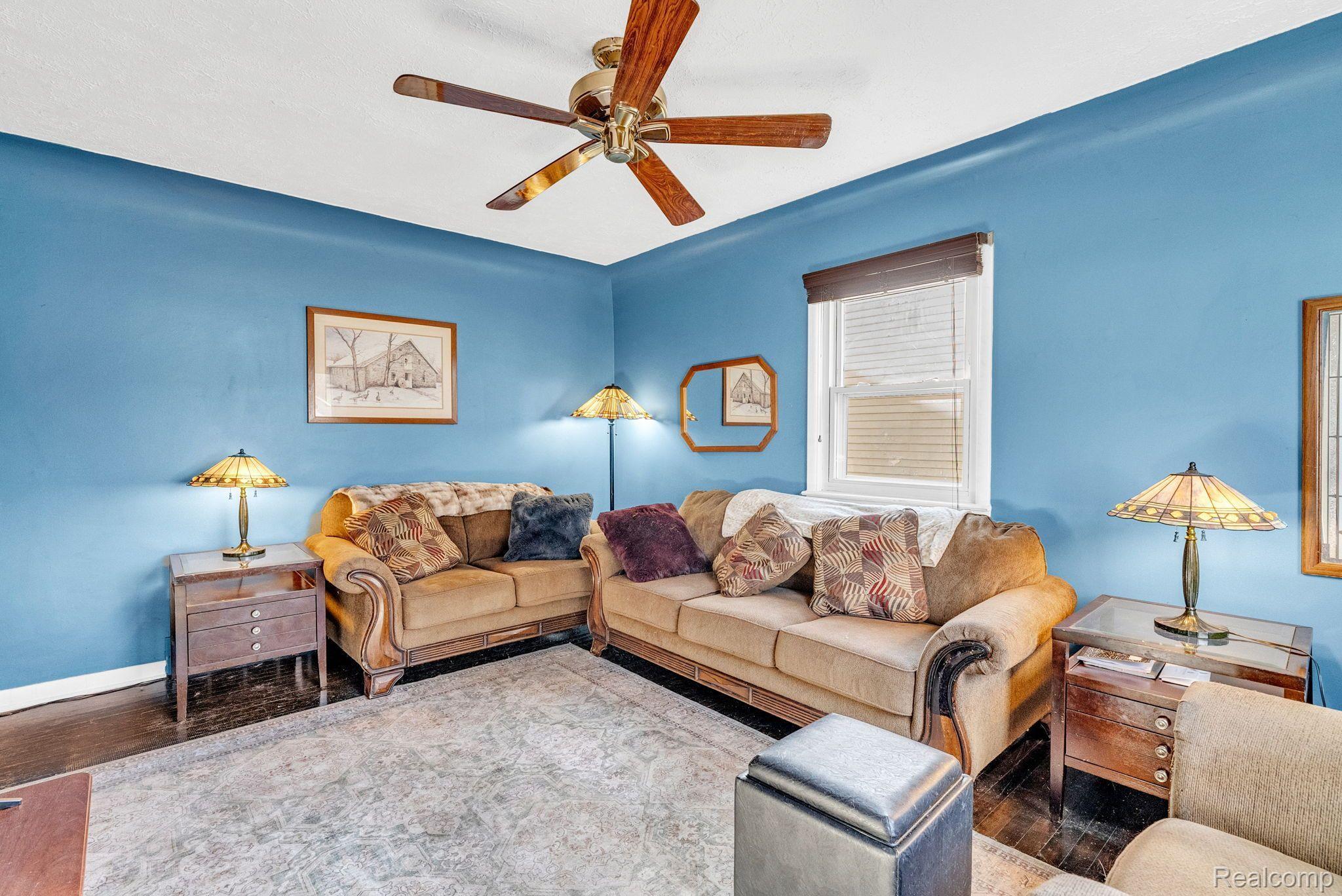 295 Rivard Boulevard Waterford, MI 48327 - Photo 4 of 28 Gallery Image 4