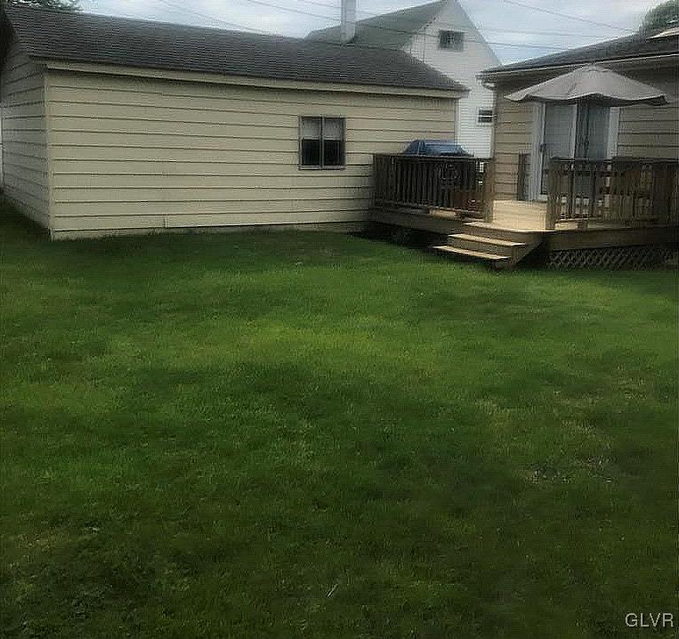 2109 Aster Road Bethlehem, PA 18018 - Photo 22 of 23 Gallery Image 22