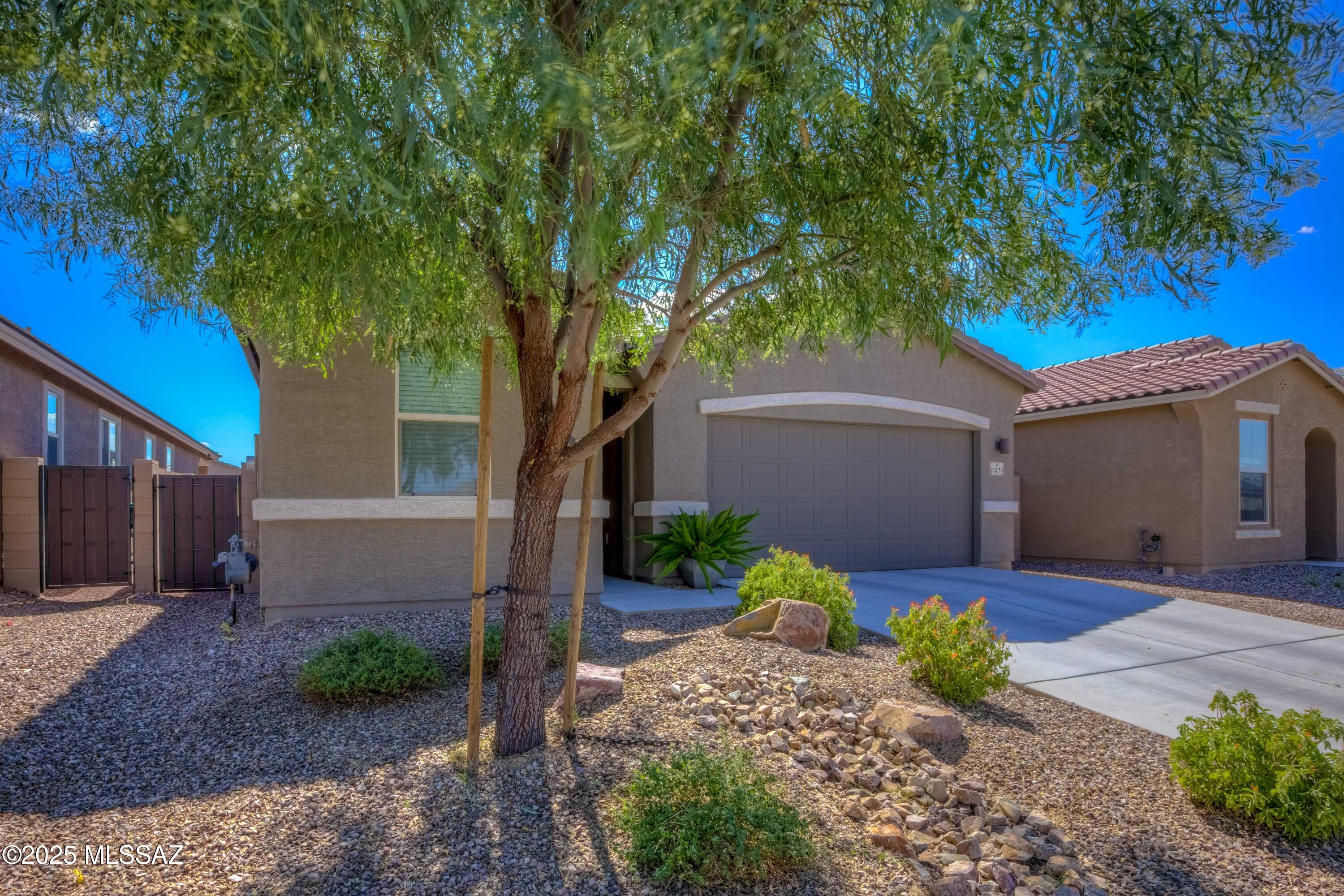 11976 Ryscott Circle Vail, AZ 85641 - Photo 2 of 25