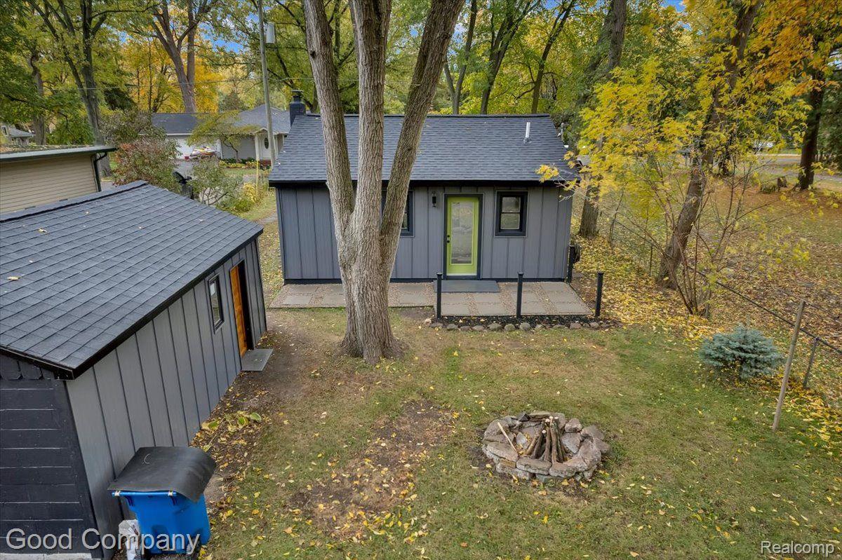 5136 Reymont Road Waterford, MI 48327 - Photo 17 of 24 Gallery Image 17