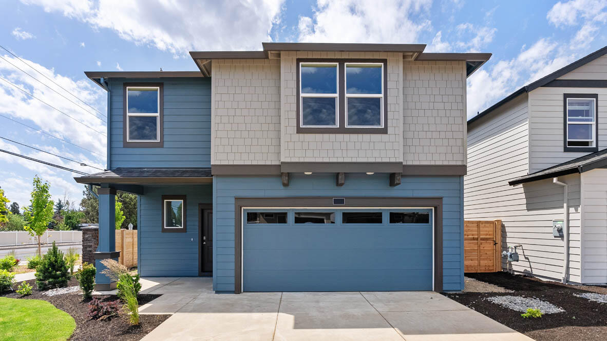 61148 Southeast Splendor Lane Bend, OR 97702 - Photo 1 of 26 S135 C