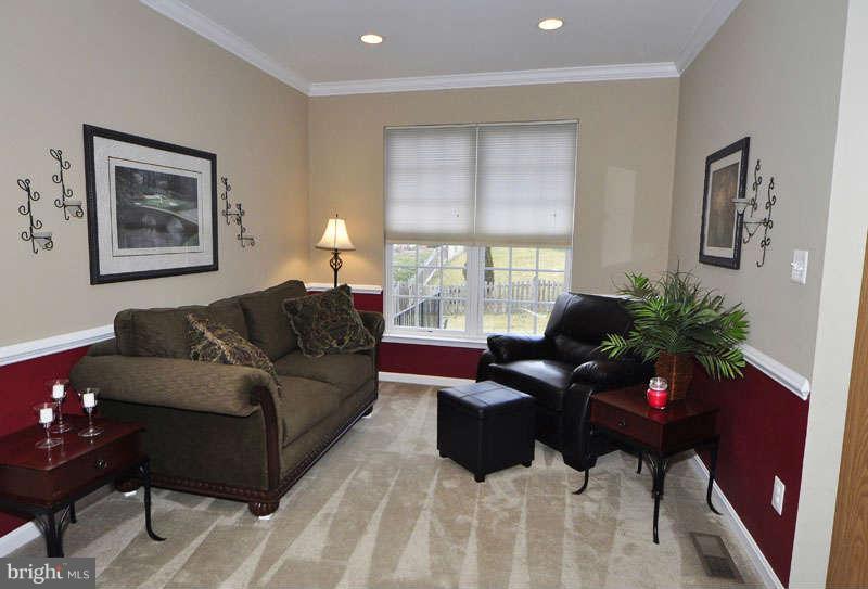 24774 Prairie Grass Drive Stone Ridge, VA 20105 - Photo 3 of 28 Living Room