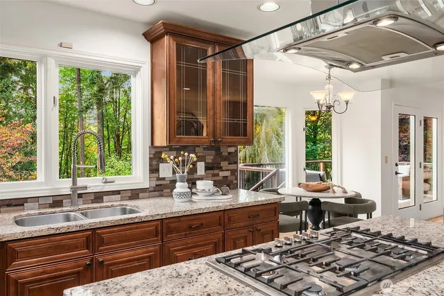 $2,137,375 | 16707 Northeast 124th Street, Redmond, WA 98052