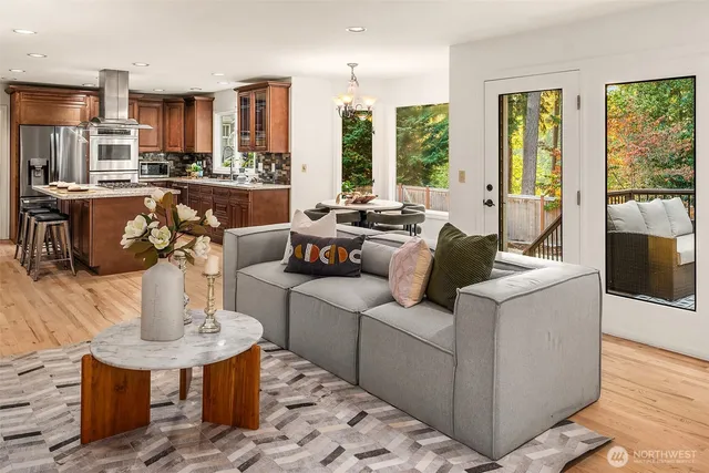 $2,137,375 | 16707 Northeast 124th Street, Redmond, WA 98052