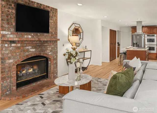 $2,137,375 | 16707 Northeast 124th Street, Redmond, WA 98052