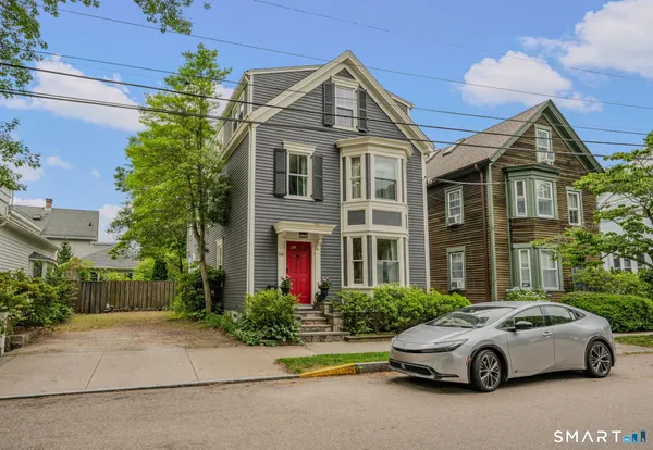 $1,800 | 64 Main Street, Stonington, CT 06378