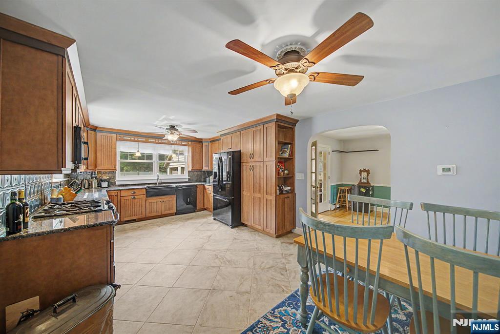 409 Ridge Road Dayton, NJ 08810 - Photo 30 of 36 Gallery Image 30