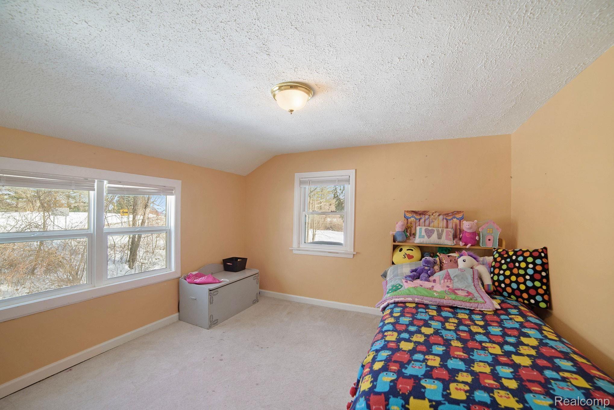 1458 Rochester Road Leonard, MI 48367 - Photo 19 of 32 Bedroom 3