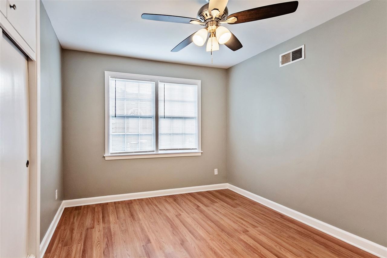 946 Ivy Road Memphis, TN 38117 - Photo 17 of 21