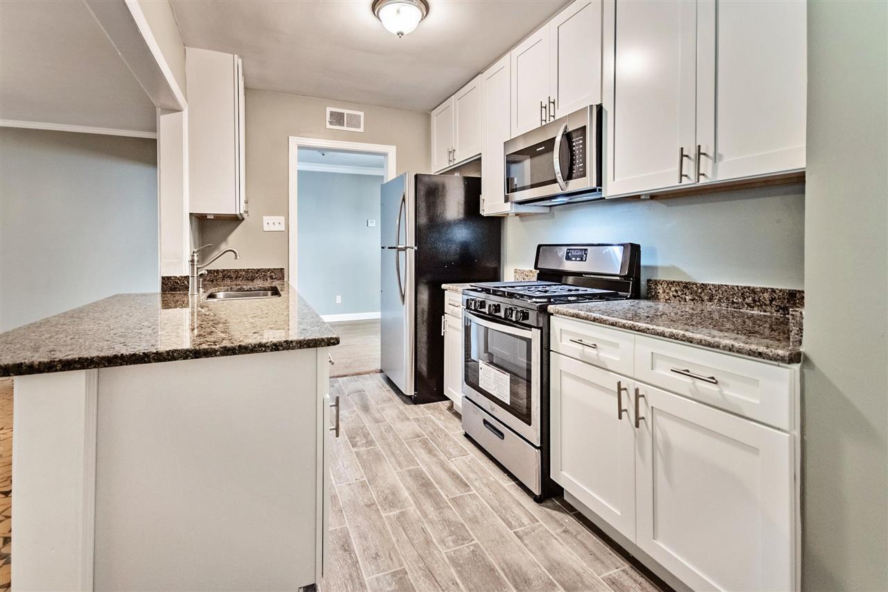 946 Ivy Road Memphis, TN 38117 - Photo 7 of 21