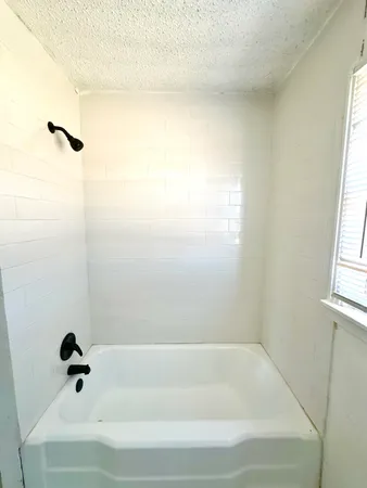 $109,900 | 1827 8th Street, Levelland, TX 79336