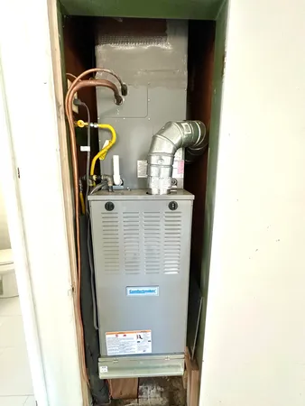 $109,900 | 1827 8th Street, Levelland, TX 79336