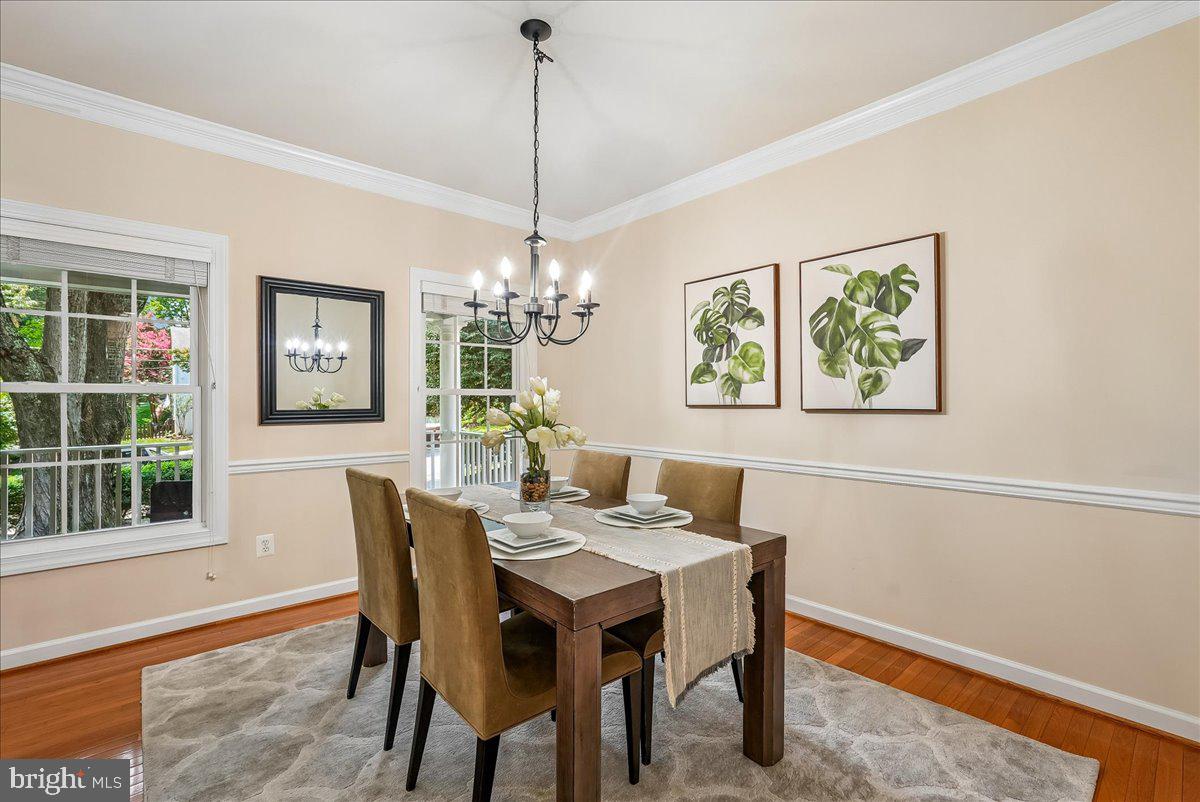 6322 Halsey Road McLean, VA 22101 - Photo 21 of 69 Dining Room