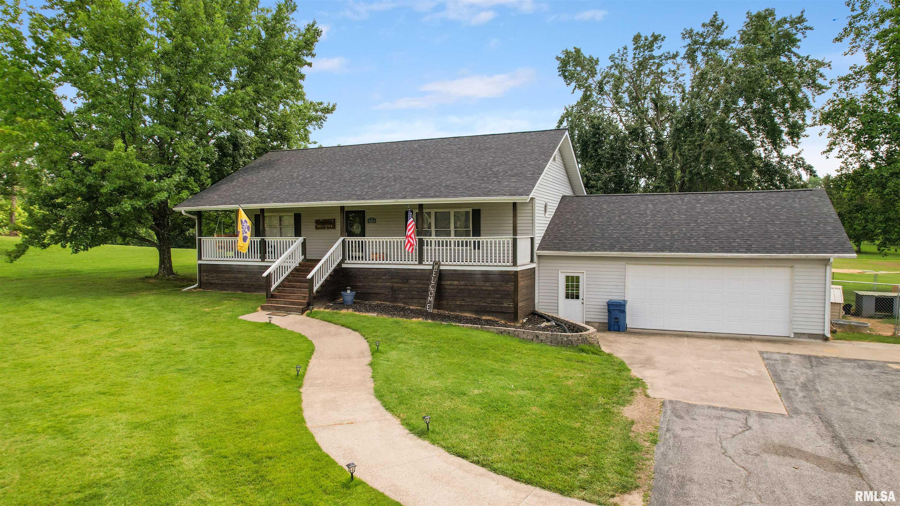 15069 Remington Road Marion, IL 62959 - Photo 2 of 35