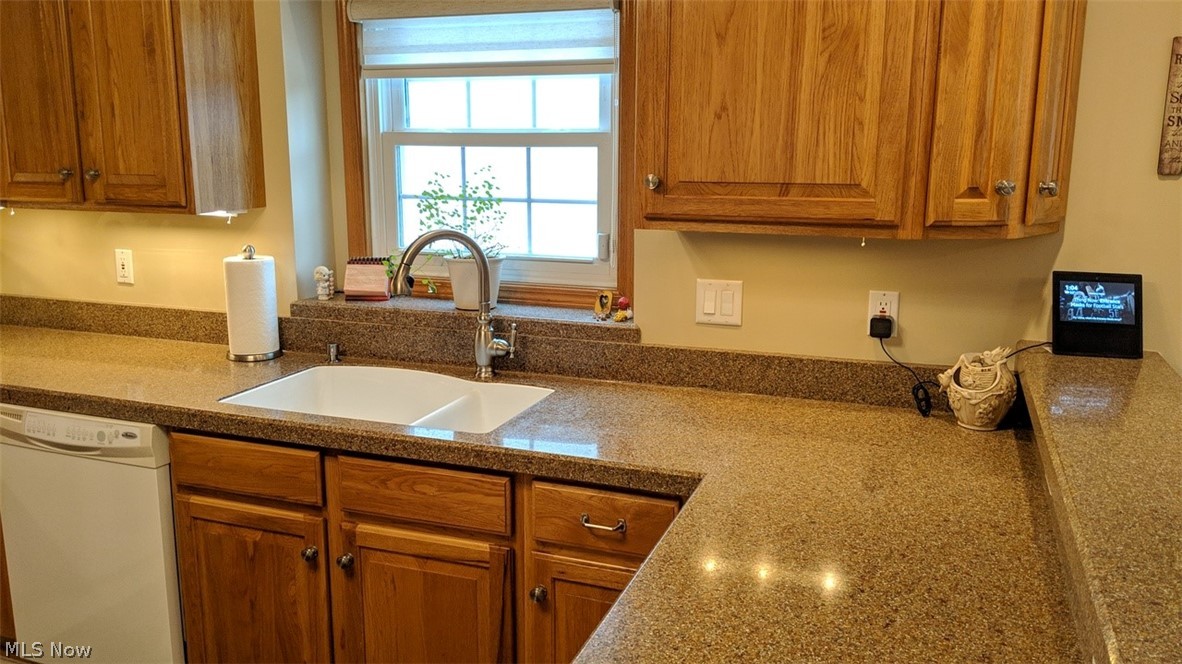304 Riverside Drive Huron, OH 44839 - Photo 3 of 31 Gallery Image 3