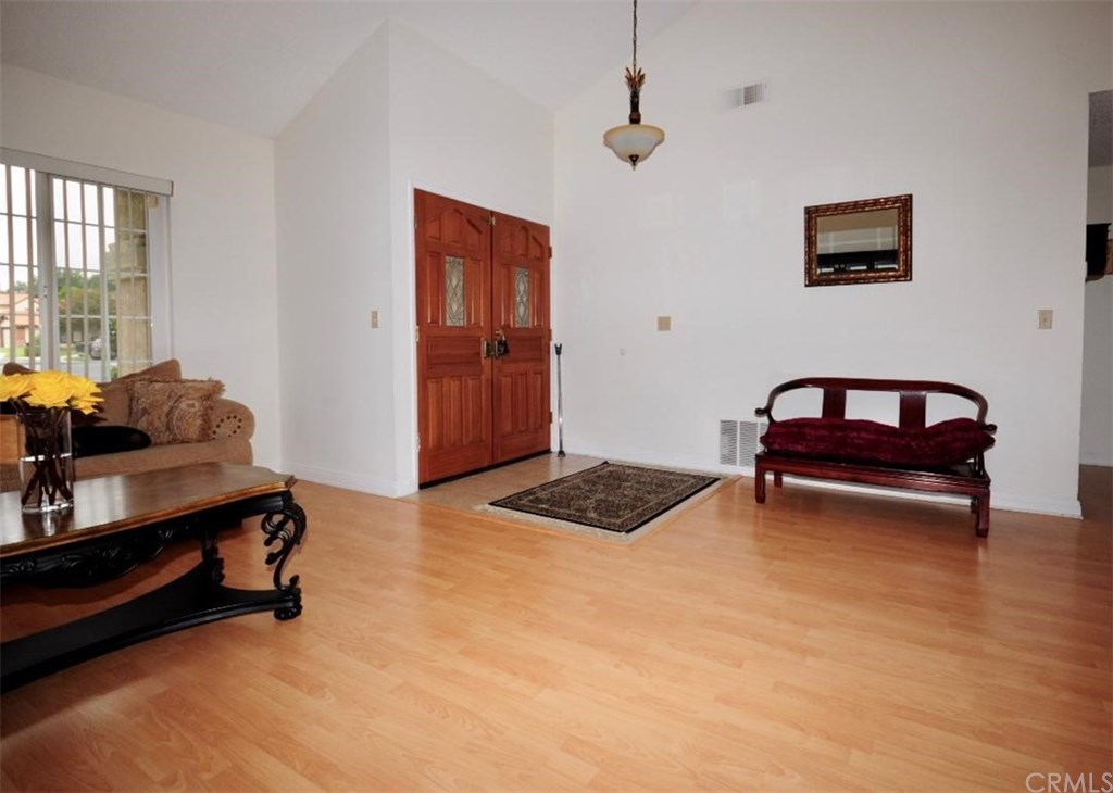 2286 Willow Avenue Upland, CA 91784 - Photo 4 of 12