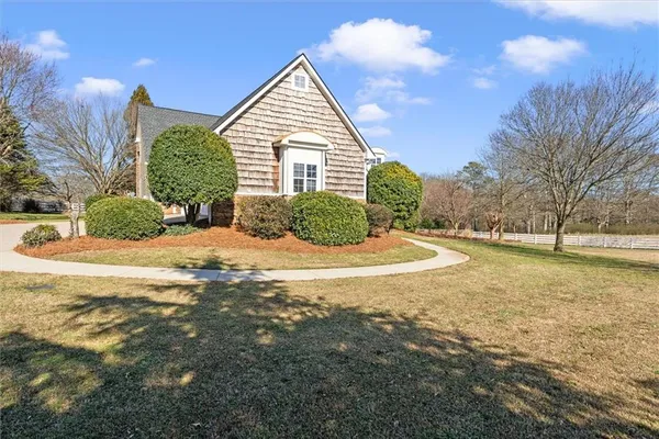 $709,900 | 220 McKenzie Bridge Road, Carrollton, GA 30117