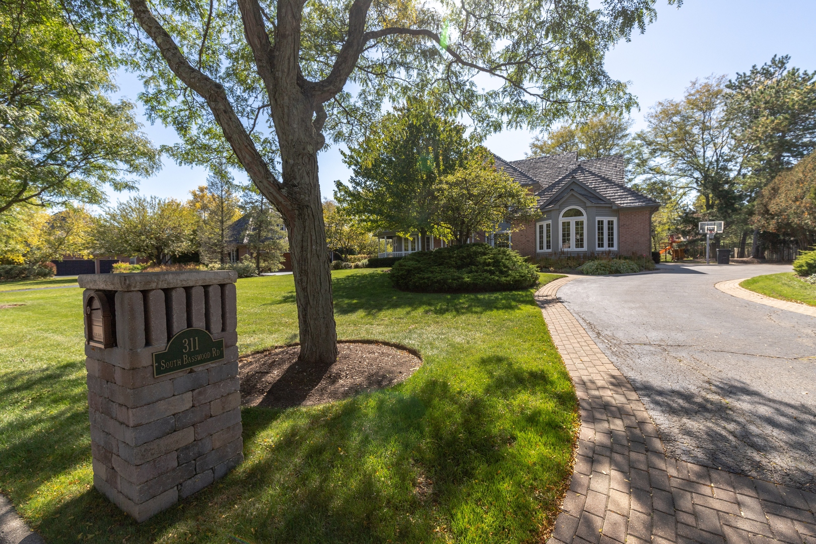 311 South Basswood Road Lake Forest, IL 60045 - Photo 2 of 21