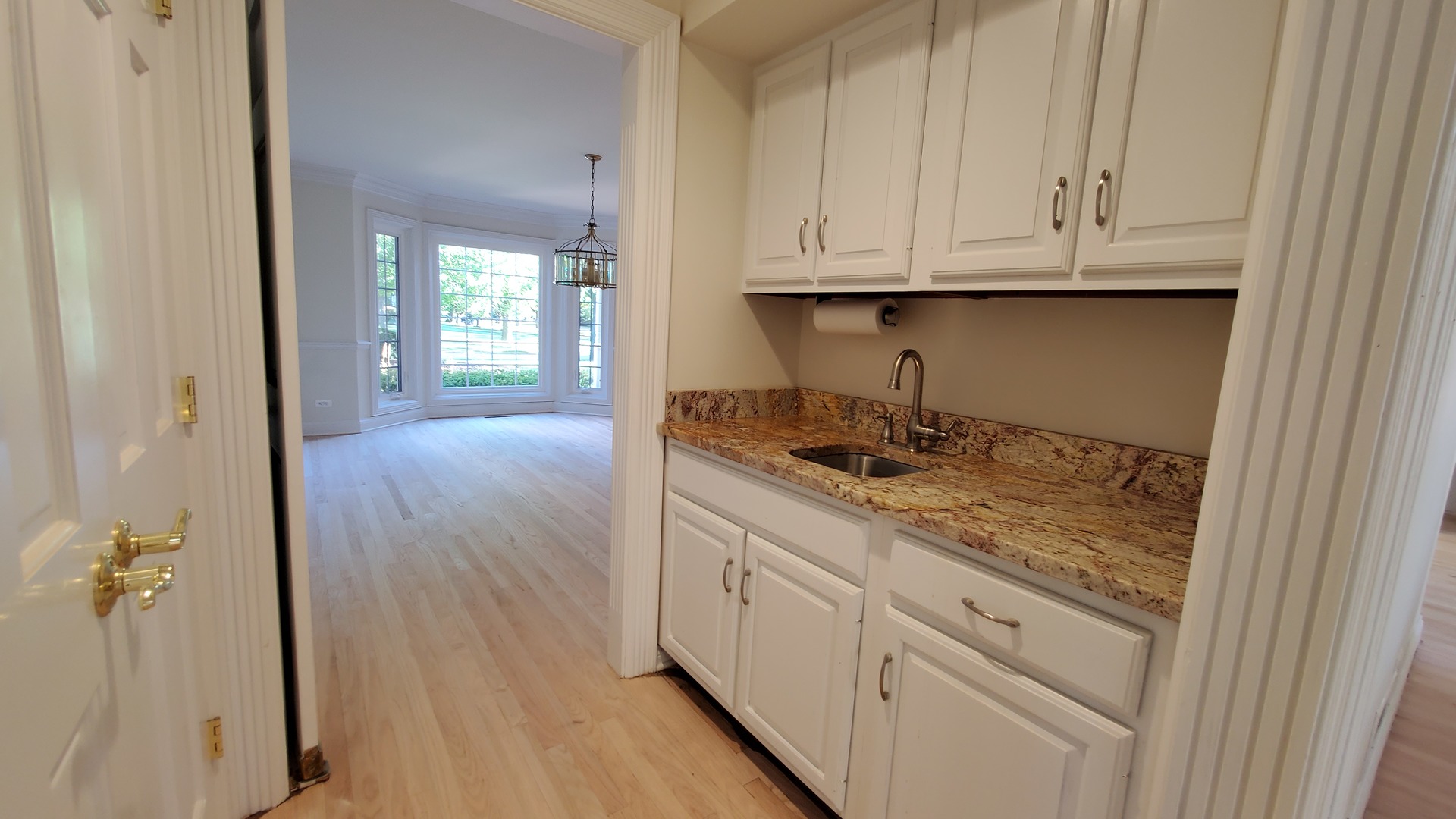 311 South Basswood Road Lake Forest, IL 60045 - Photo 9 of 21
