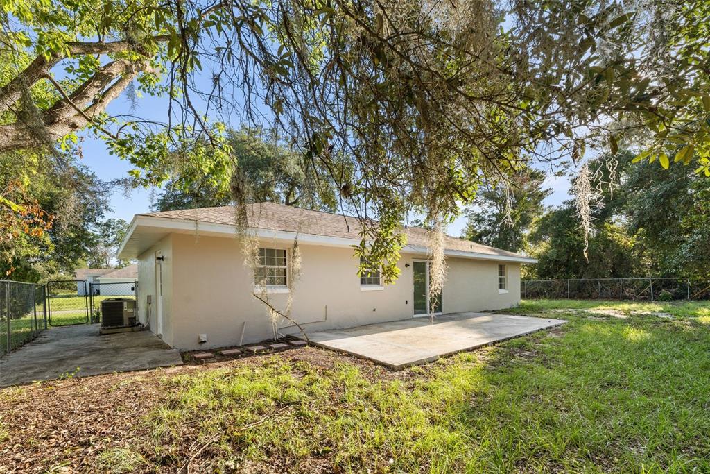 3988 Southwest 169th Ln Road Ocala, FL 34473 - Photo 30 of 37