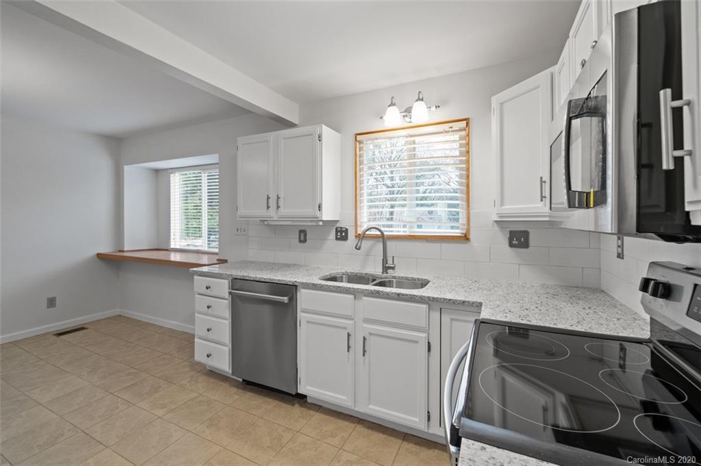 3101 Point Clear Drive Tega Cay, SC 29708 - Photo 13 of 33 Gallery Image 13