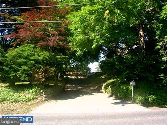 144 Moredun Road Philadelphia, PA 19115 - Photo 5 of 9 View