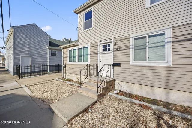 $2,900 | 143 Center Avenue, Unit 1, Keansburg, NJ 07734