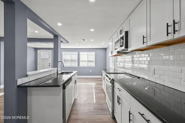 $2,900 | 143 Center Avenue, Unit 1, Keansburg, NJ 07734