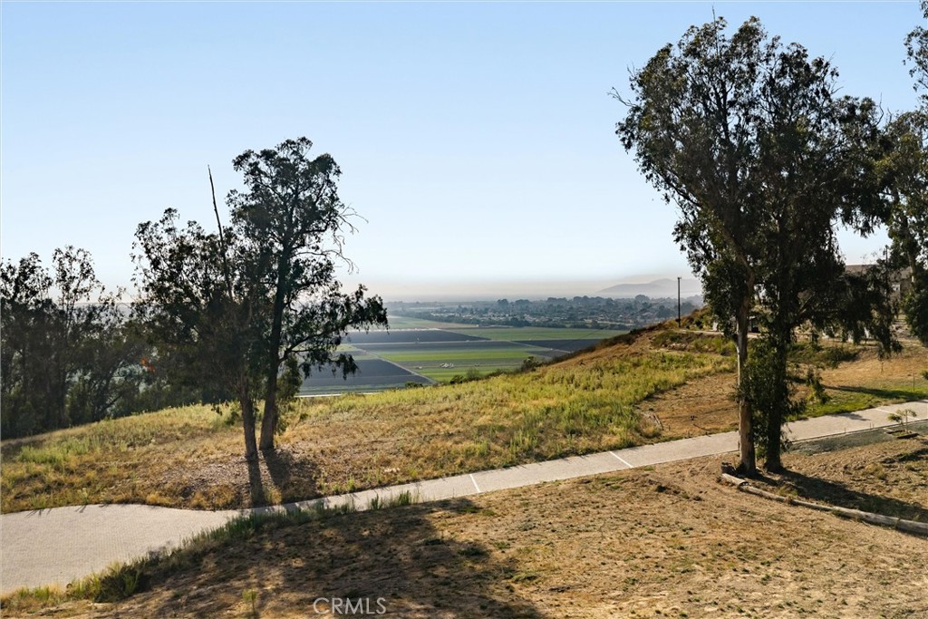 2 Castle Bluff Road Arroyo Grande, CA 93420 - Photo 12 of 34 Gallery Image 12