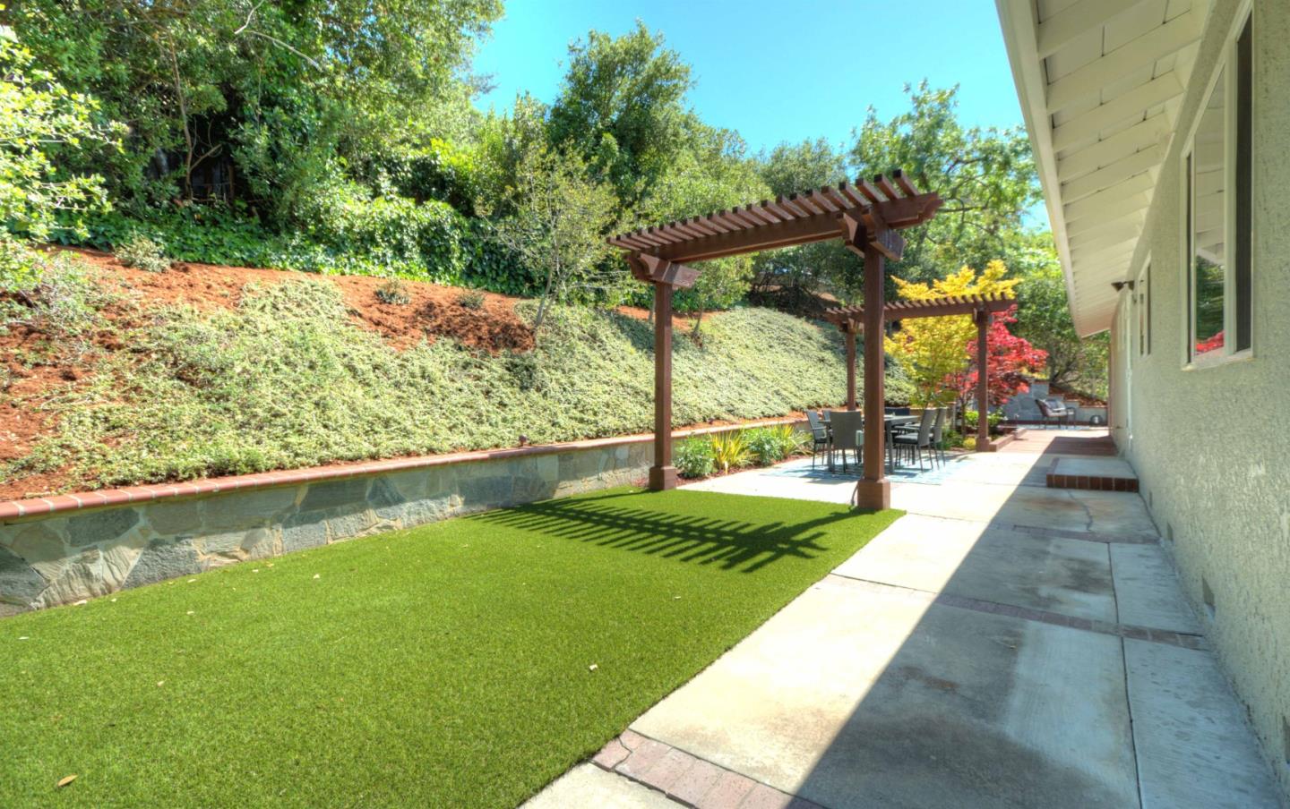 828 Nash Road Los Altos, CA 94024 - Photo 20 of 24 Gallery Image 20