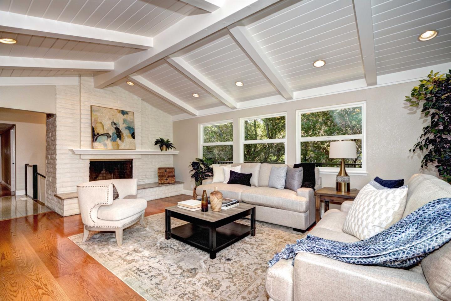 828 Nash Road Los Altos, CA 94024 - Photo 4 of 24 Gallery Image 4