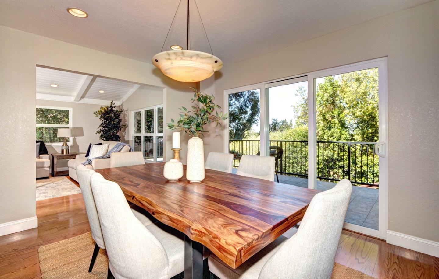 828 Nash Road Los Altos, CA 94024 - Photo 5 of 24 Gallery Image 5