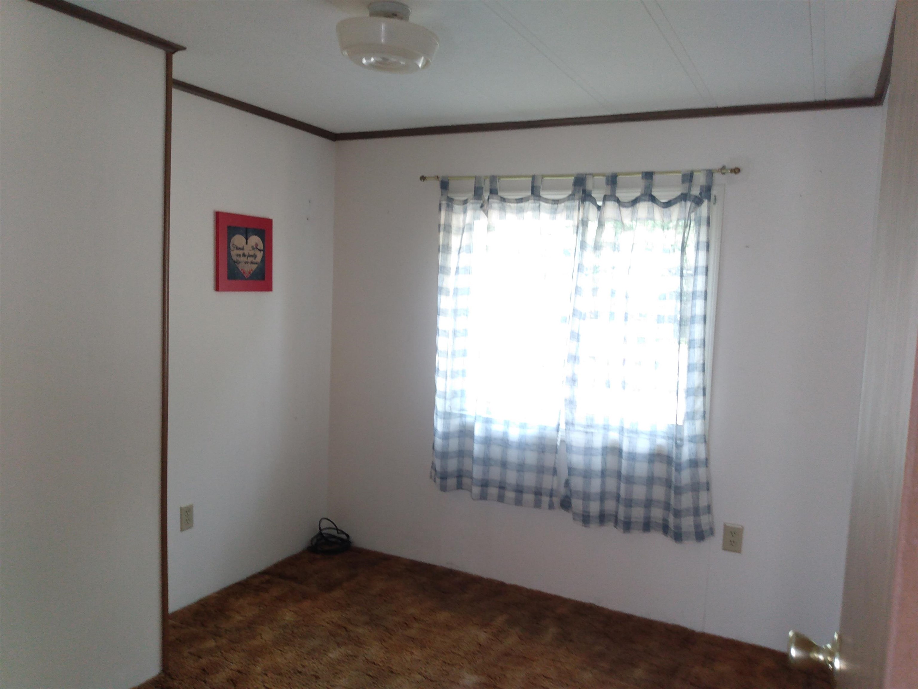 2 Agent Road Raymond, NH 03077 - Photo 20 of 26
