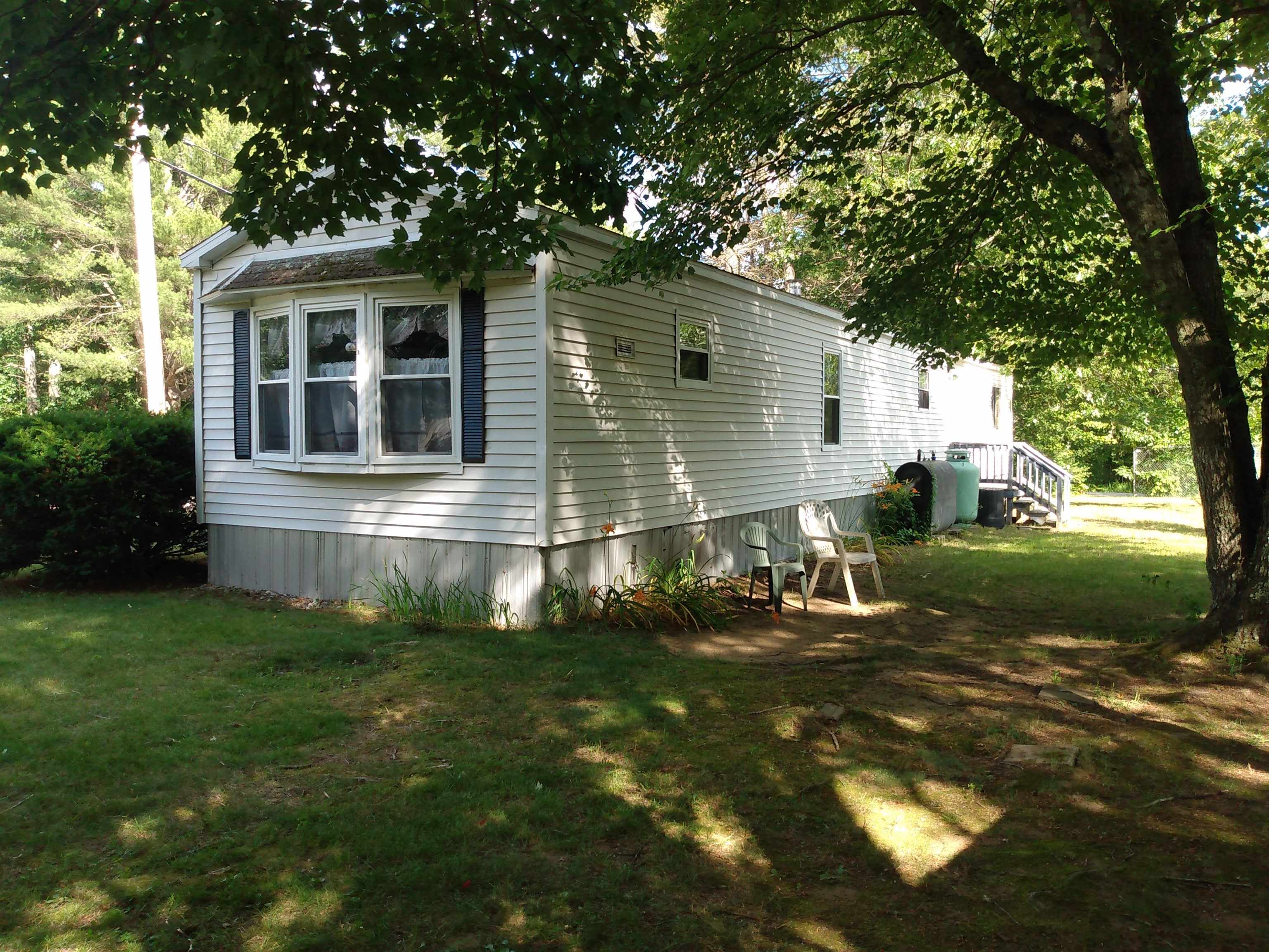 2 Agent Road Raymond, NH 03077 - Photo 4 of 26