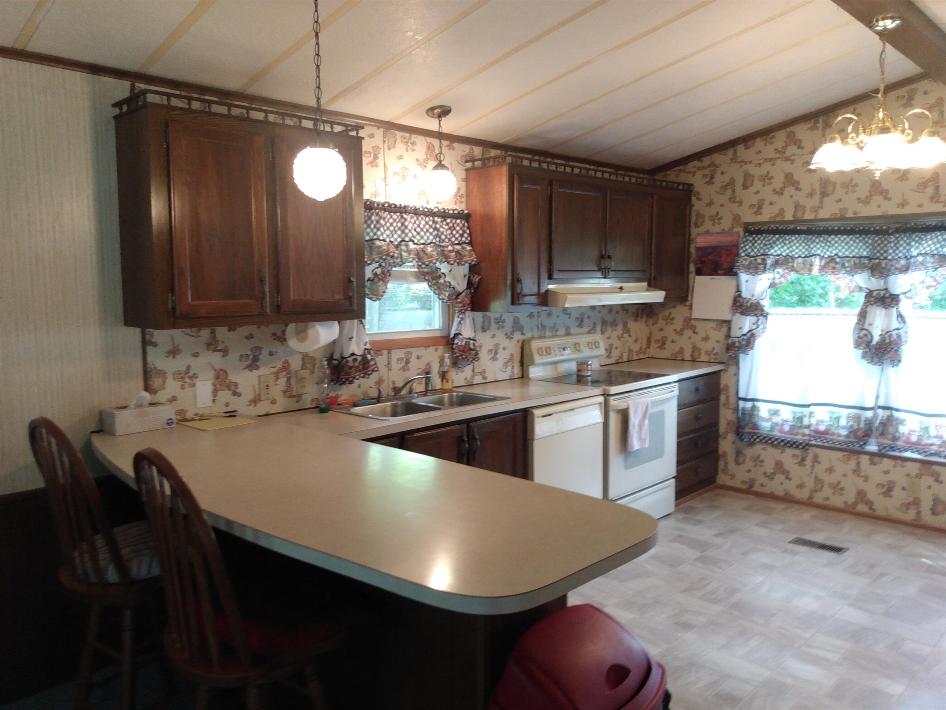2 Agent Road Raymond, NH 03077 - Photo 8 of 26