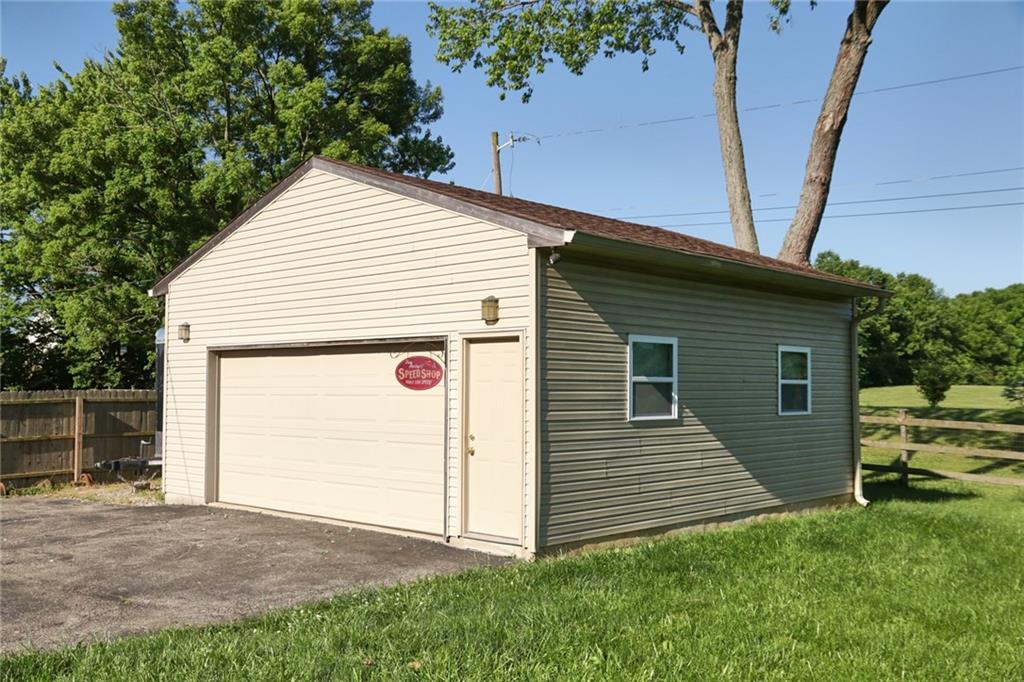 7440 South Franklin Road Indianapolis, IN 46259 - Photo 27 of 27 Gallery Image 27
