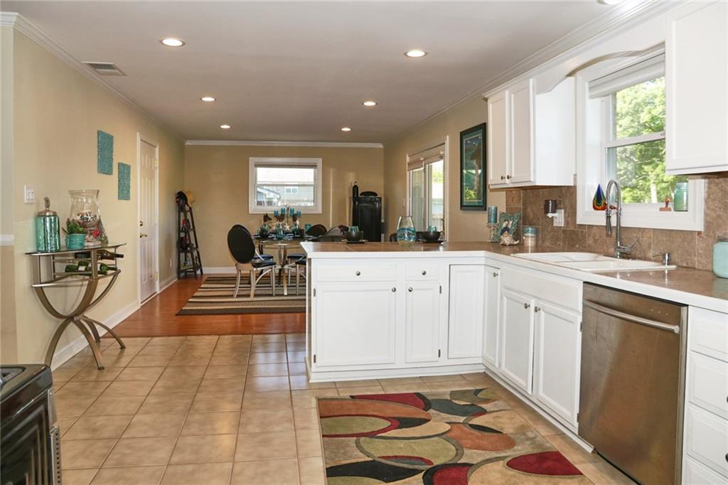 7440 South Franklin Road Indianapolis, IN 46259 - Photo 9 of 27 Gallery Image 9