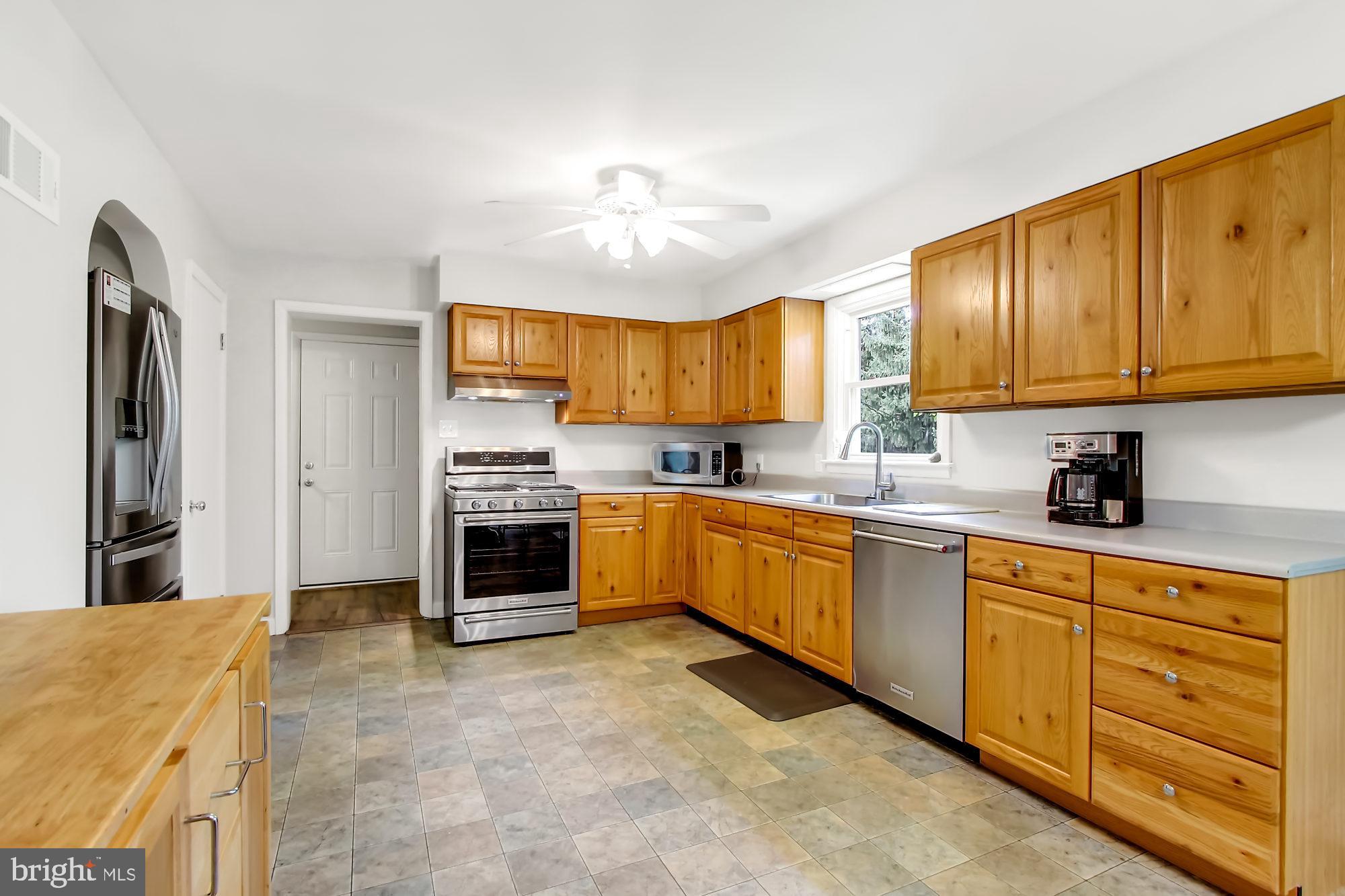 411 Devon Road York, PA 17403 - Photo 8 of 44 Large Kitchen with great cabinet space