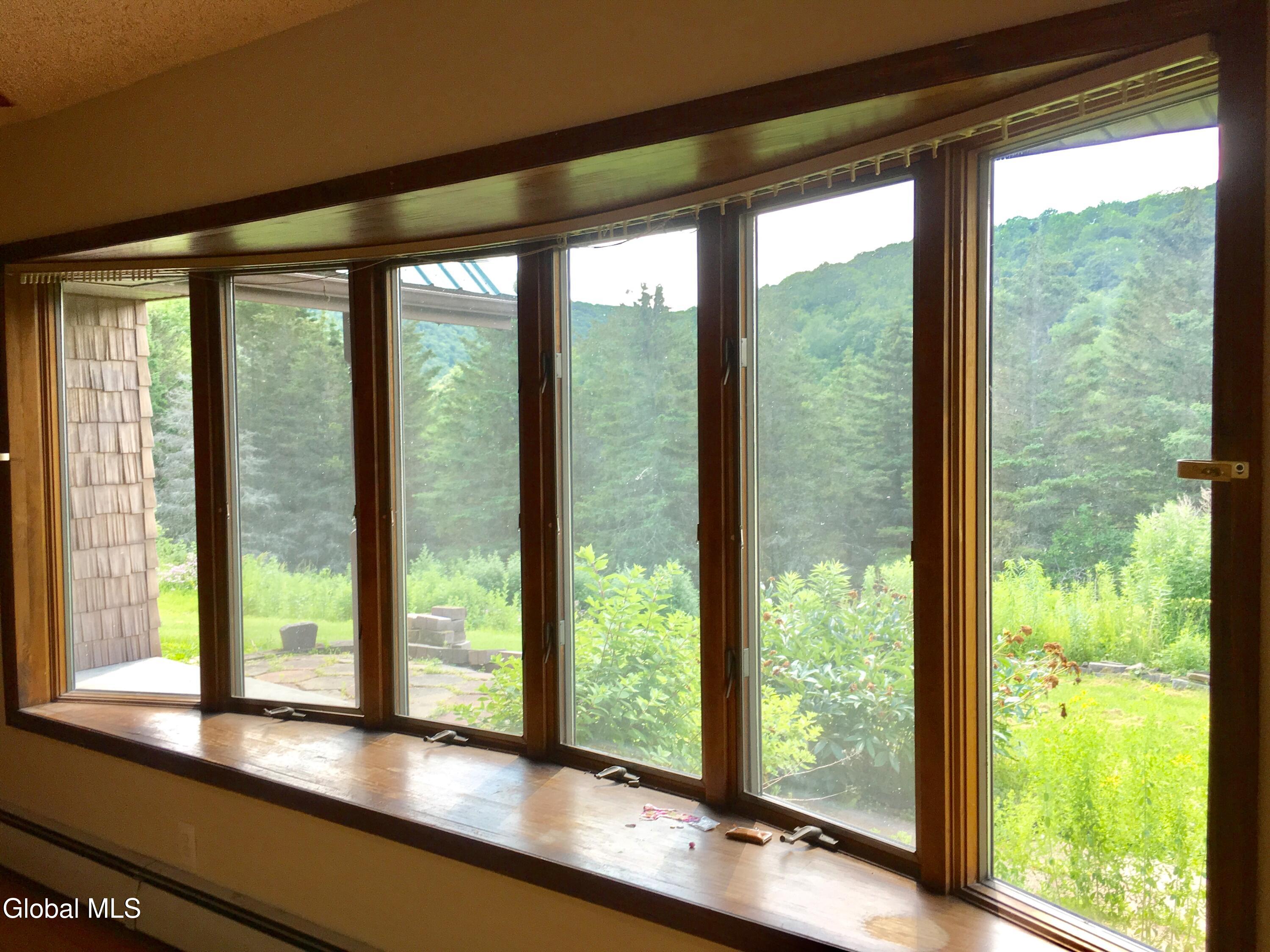 1462 West Fulton Road, Unit 1 Fulton, NY 12187 - Photo 7 of 15 10 great room view