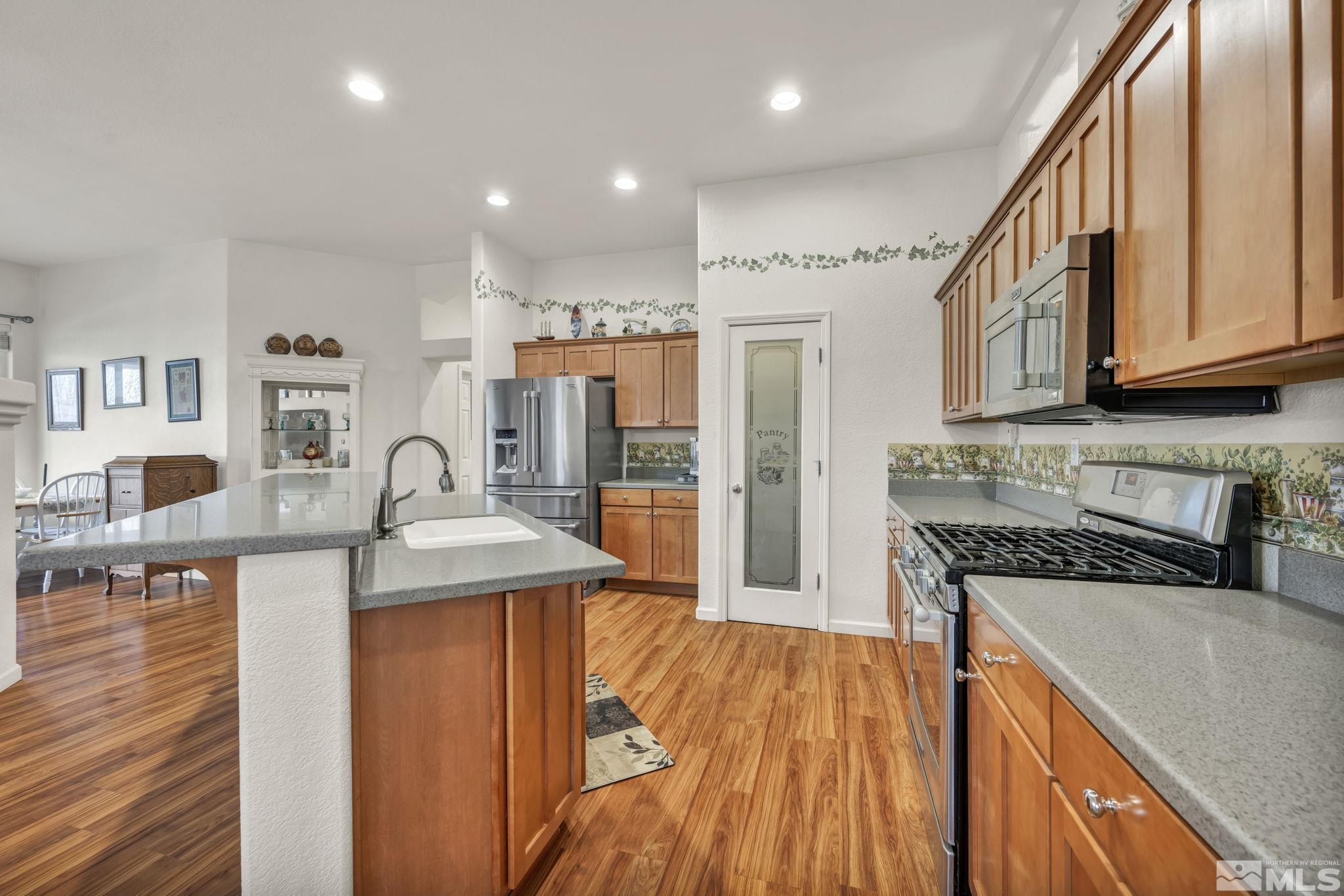 17760 Thunder River Drive Reno, NV 89508 - Photo 7 of 39 Photo 7