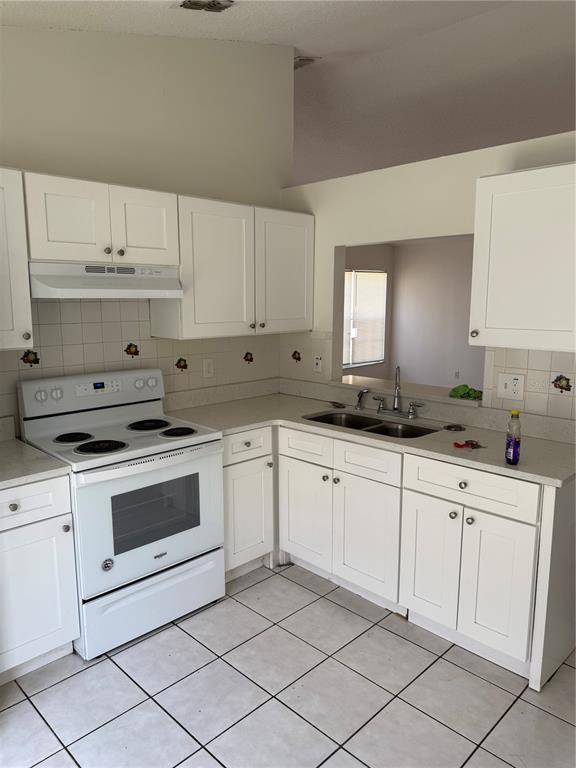613 Greys Ferry Road Orlando, FL 32811 - Photo 8 of 18 Gallery Image 8