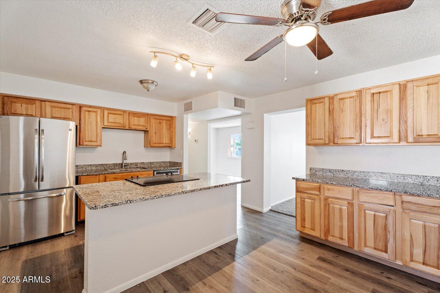 2054 West Chambers Street Phoenix, AZ 85041 - Photo 12 of 28 12-A7409978