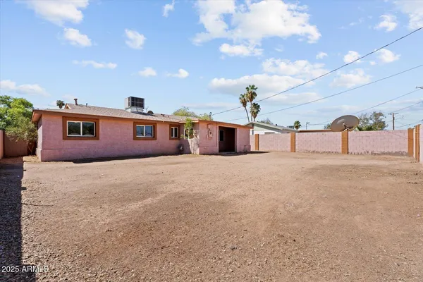 $334,900 | 2054 West Chambers Street, Phoenix, AZ 85041