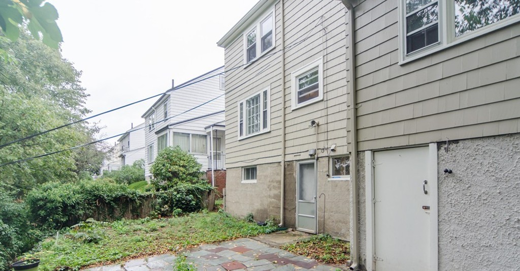 60 Redlands Road Boston, MA 02132 - Photo 2 of 10