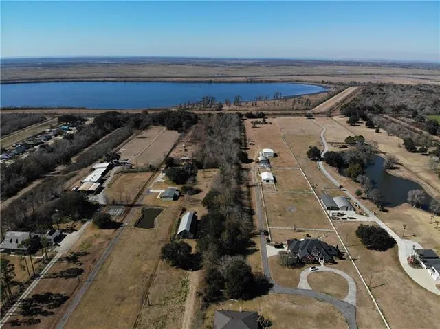 $130,000 | 12226 Highway 23, Belle Chasse, LA 70037